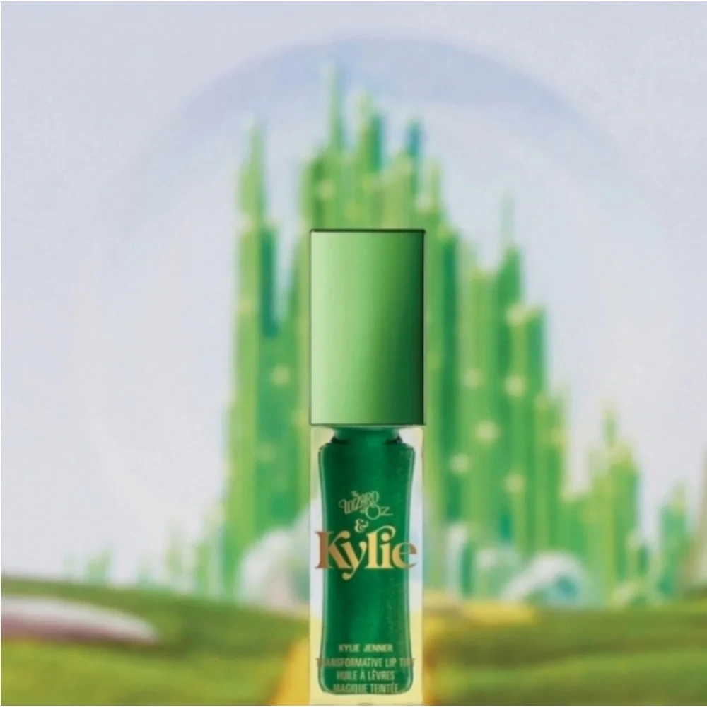 Wizard of Oz Transformative Lip Tint, Kylie Oz Transformative Lip Gloss